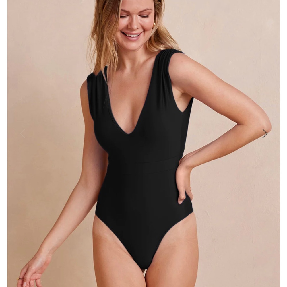 Summersalt Ruched Backflip Swim  *brand new*